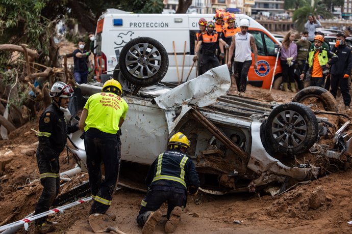 El Consejo General de Procuradores de España aprueba una primera donación de emergencia de 6.000 euros para los procuradores afectados por las inundaciones de la DANA